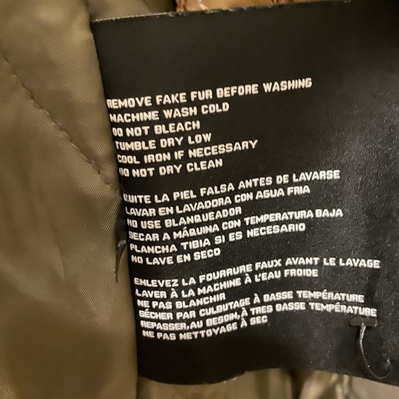 Guess olive faux fur trim Parka - Picture 6 of 8